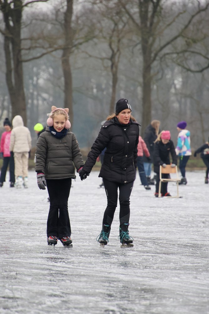 240111 SintNyk ijsbaan schaatsplezier c YvonneBijma 50  1000